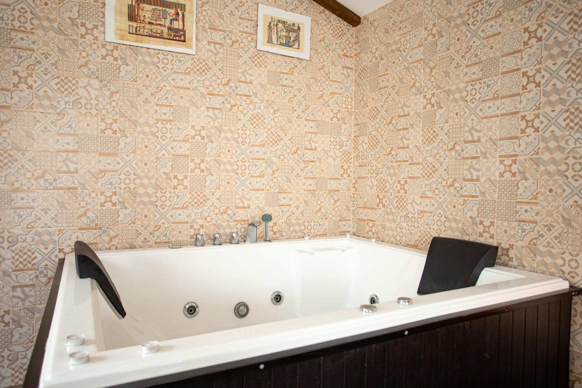 Villa Egipto Con Jacuzzi Y Piscina Climatizada Chiclana de la Frontera Exterior photo